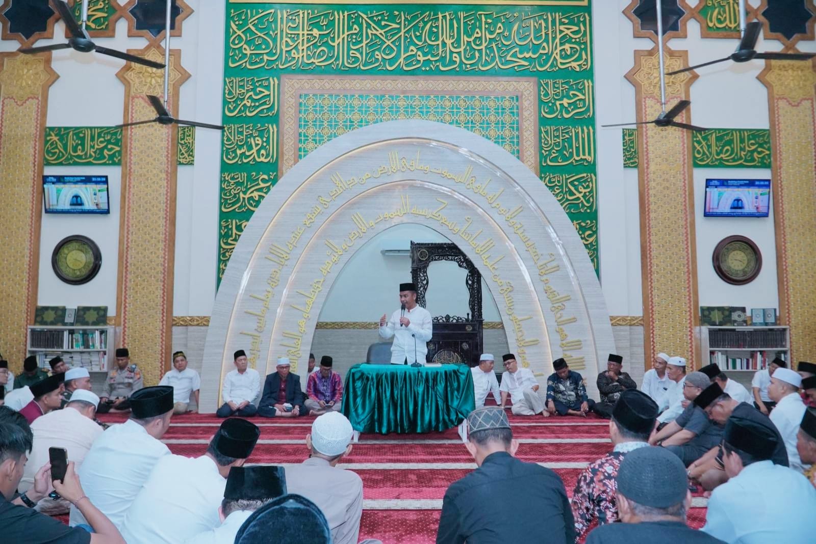 Safari Ramadhan Bersama Bupati Kampar Ahmad Yuzar Wabup dan Sekda Kampar di Masjid Raya Teratak Buluh