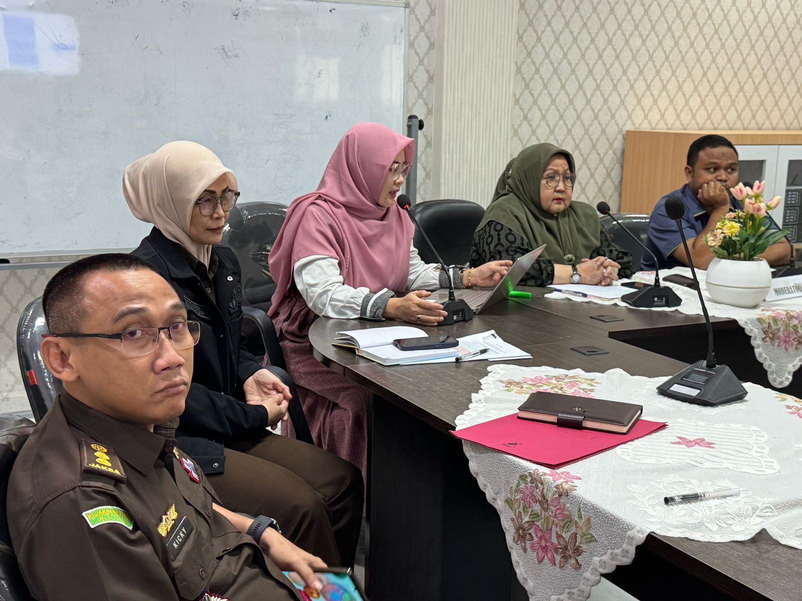 MIH & S3 PPs UIR Berkolaborasi Gelar FGD Peninjauan Kurikulum