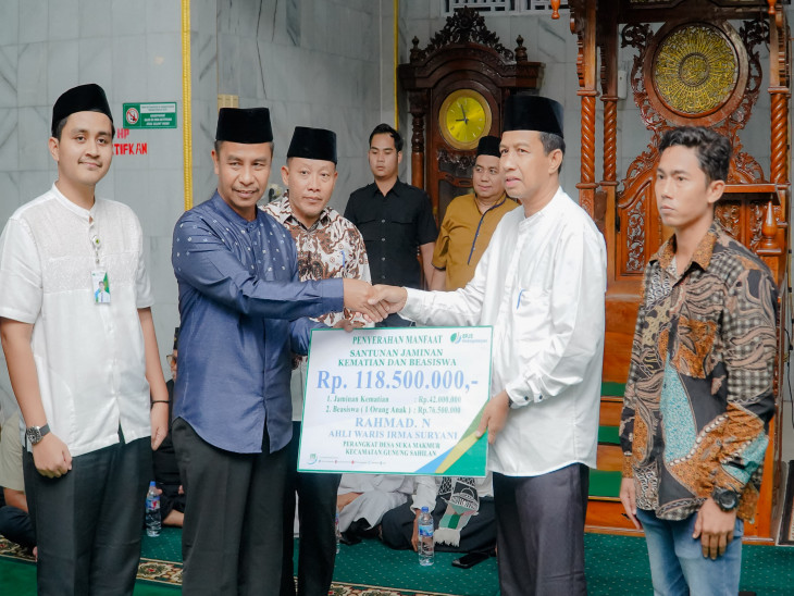 Bupati Kampar Pimpin Safari Ramadhan 1446 H di Kecamatan Gunung Sahilan