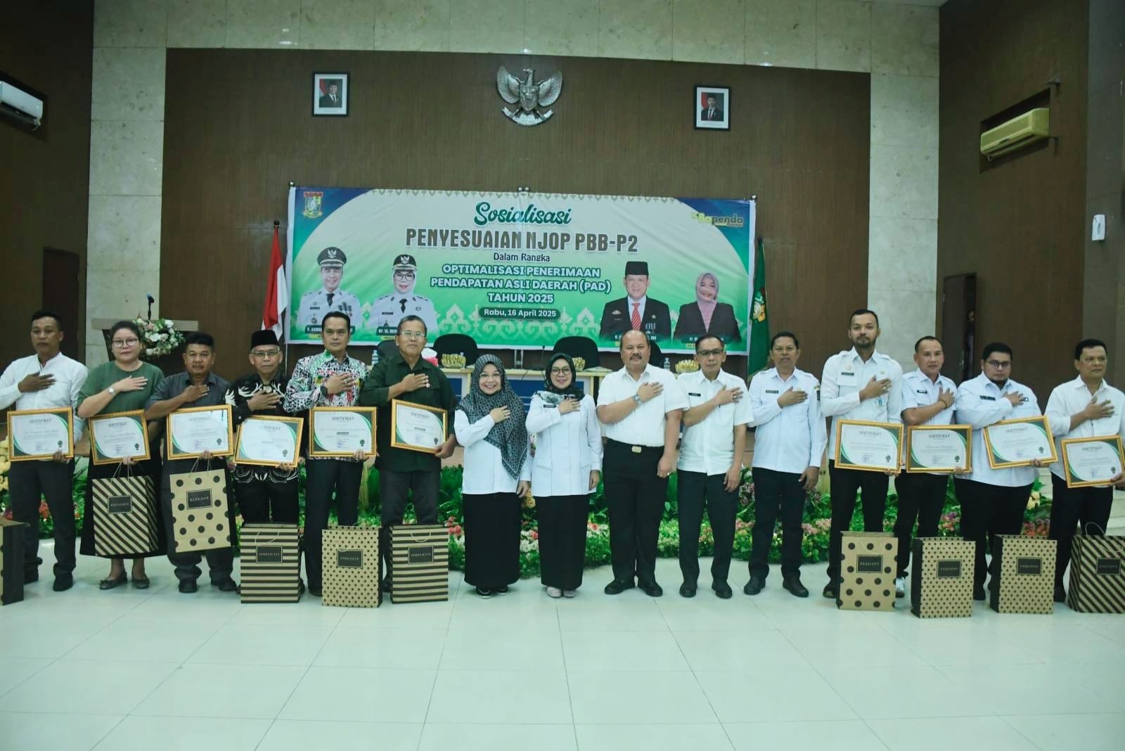 Wabup Kampar Misharti Buka Sosialisasi Penyesuaian NJOP PBB-P2 Terkait Optimalisasi PAD Tahun 2025