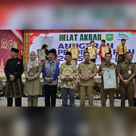 Anggota DPR RI Karmila Sari Dorong Pendidikan Riau Lewat Beasiswa dan Kolaborasi Anggota DPR RI Karmila Sari Dorong Pendidikan Riau Lewat Beasiswa dan Kolaborasi