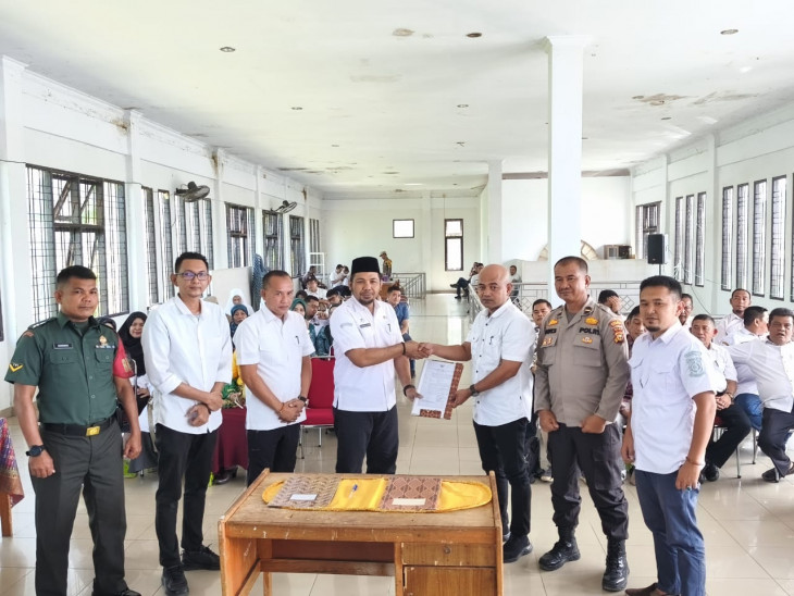Asisten I Setda Kampar T. Said Hidayat Pimpin Sertijab Plt Camat Tambang