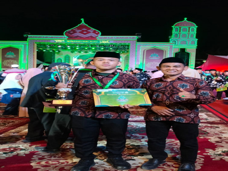 Qari’ Terbaik MTQ Riau 2025, Farhan Rahimuddin Munthe Harumkan Nama Kampar