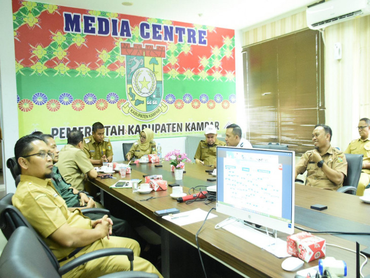 Bupati dan Wakil Bupati Kampar Ikuti Rakor Pengendalian Inflasi Bersama Mendagri