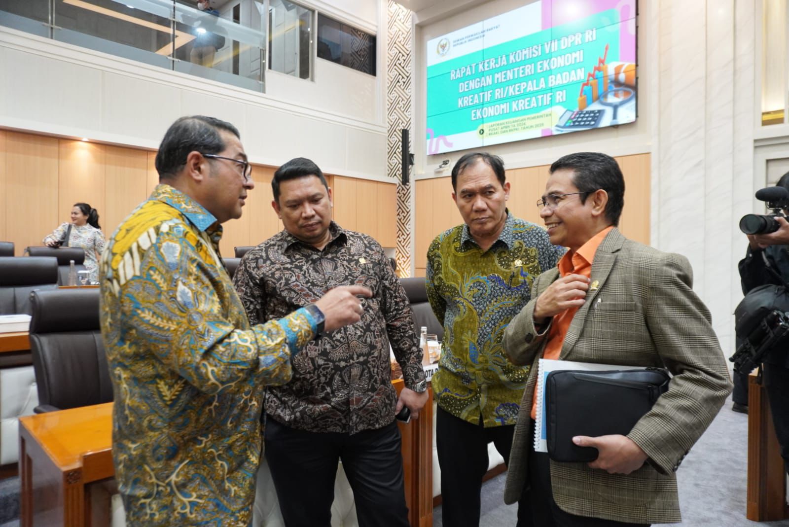 Undang Menpar dan Menekraf ke Kuansing dan Siak, Hendry Munief Minta Pemerintah Manfaatkan Wisata Budaya Lokal