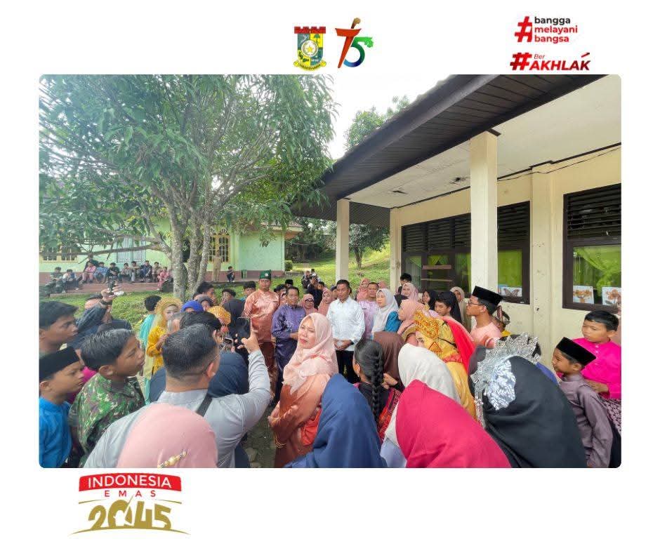 Bupati Kampar Apresiasi SMPN 2 Bangkinang di Hari Ulang Tahunnya ke-48