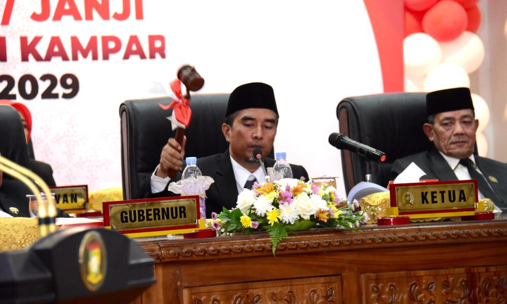 DPRD Kampar Segera Paripurnakan PAW Irwan Saputra Setelah SK Gubernur Terbit DPRD Kampar Segera Paripurnakan PAW Irwan Saputra Setelah SK Gubernur Terbit