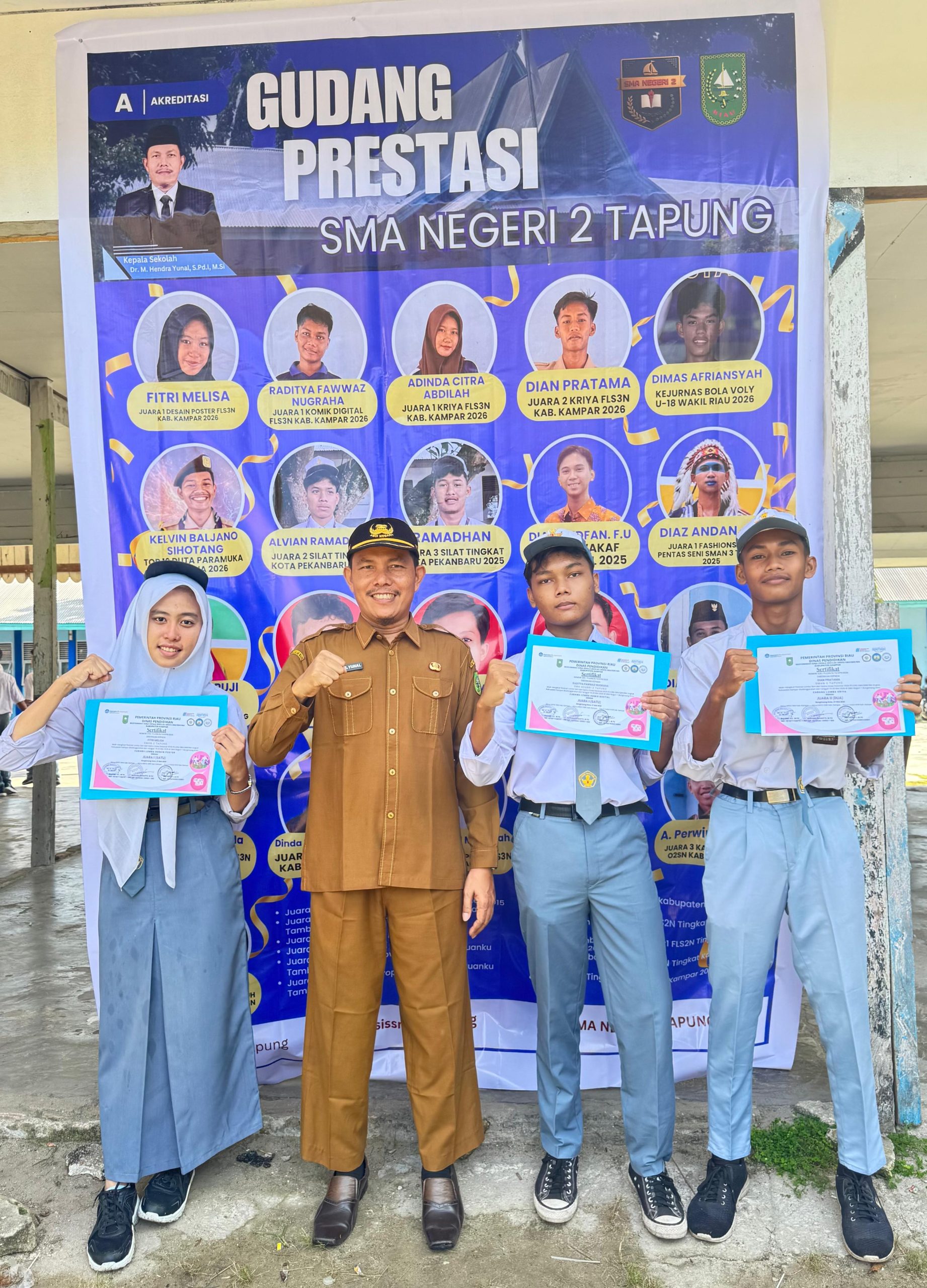 Tiga Siswa SMAN 2 Tapung Harumkan Nama Kampar, Siap Berlaga di FLS3N Tingkat Provinsi Riau