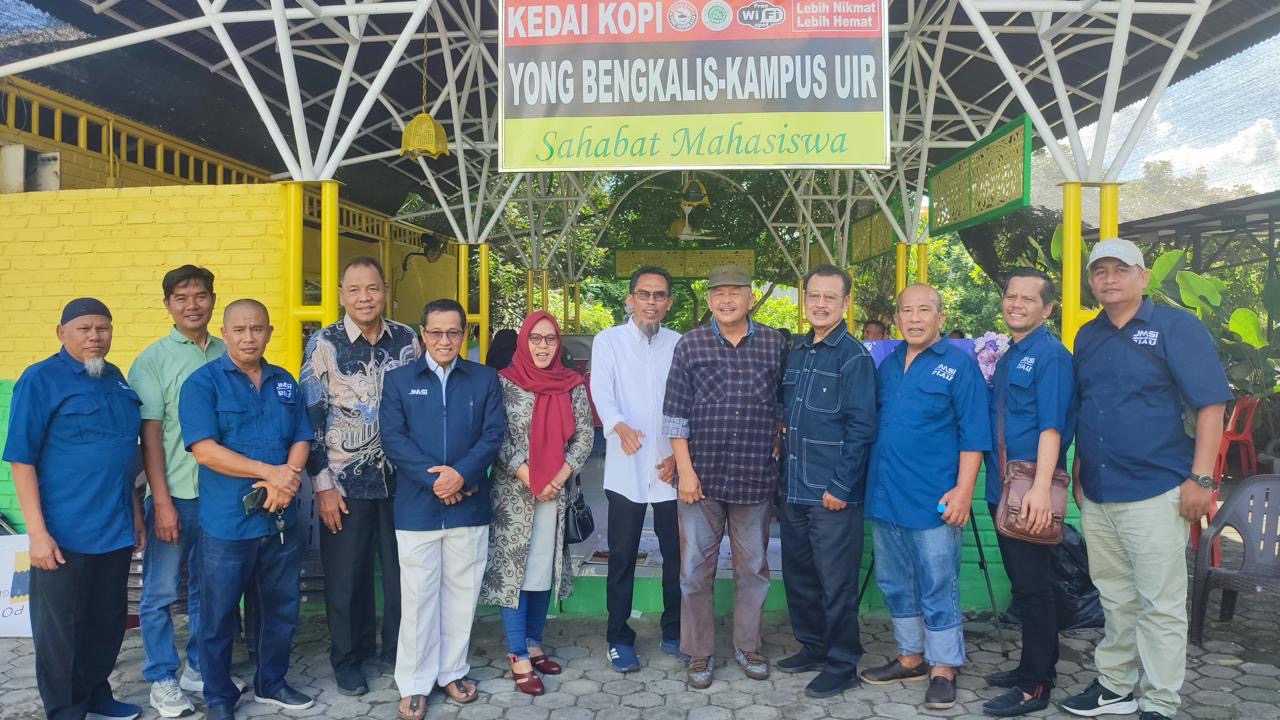 Pertama Ekspansi ke Kampus, Yong Bengkalis Resmi Hadir di UIR Pertama Ekspansi ke Kampus, Yong Bengkalis Resmi Hadir di UIR