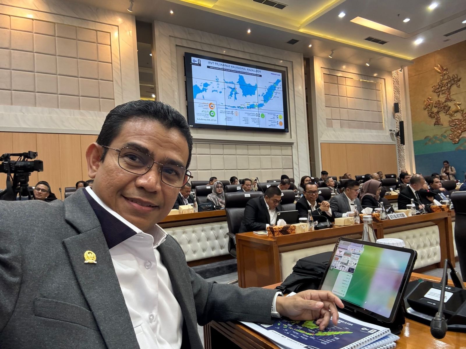 Hendry Munief Dorong Penguatan Industri Film Nasional dan Konsolidasi Pembangunan Riau Hendry Munief Dorong Penguatan Industri Film Nasional dan Konsolidasi Pembangunan Riau
