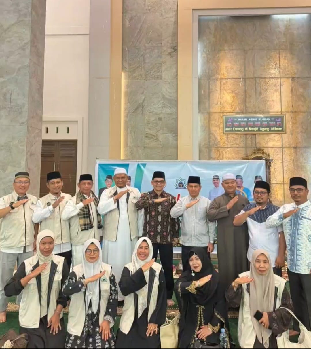 Ratusan Calon Jama’ah Haji 2027 Antusias Ikuti Manasik Perdana KBIHU CORDOVA di Islamic Centre Ratusan Calon Jama’ah Haji 2027 Antusias Ikuti Manasik Perdana KBIHU CORDOVA di Islamic Centre