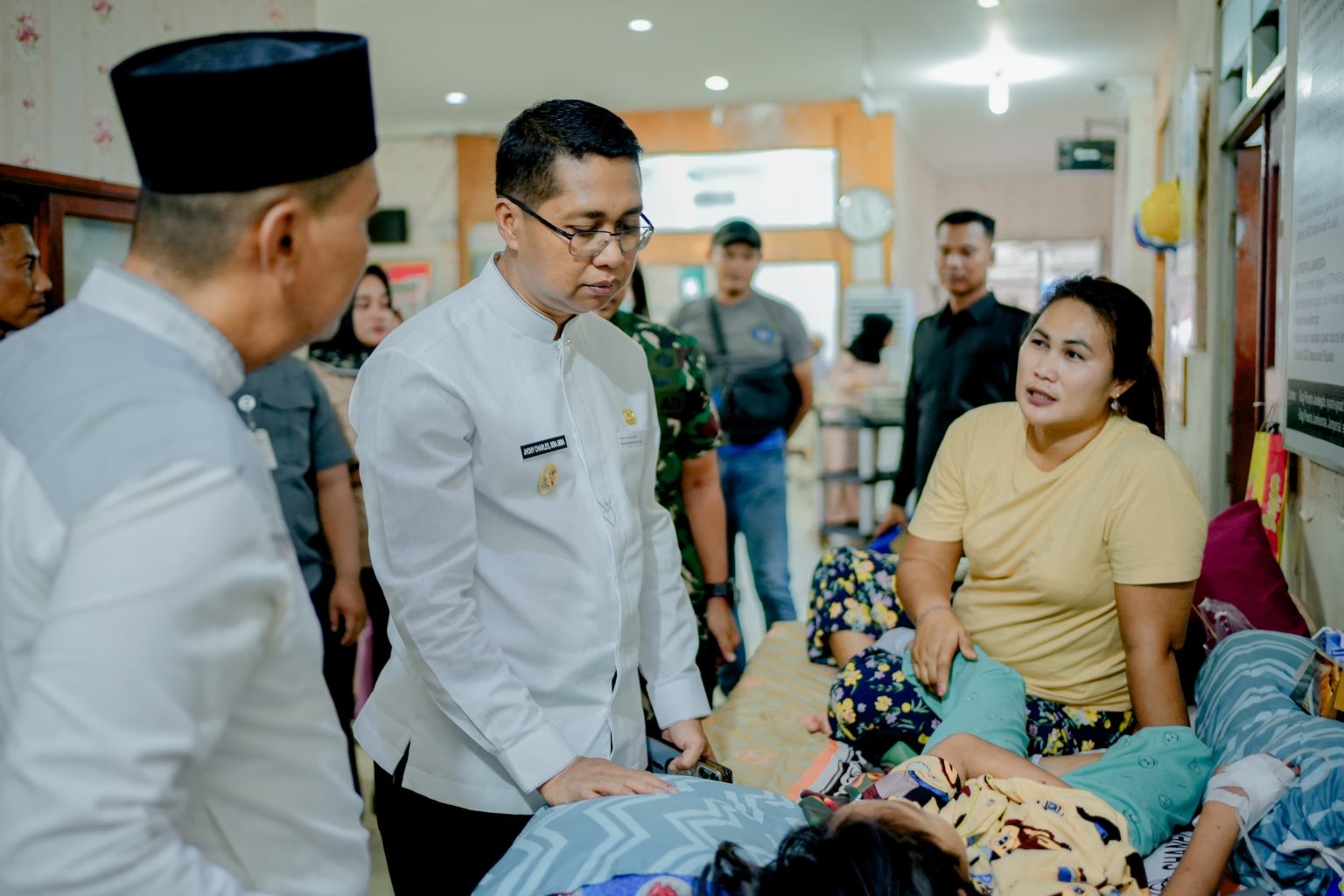 Apresiasi Kolaborasi Sosial, Wabup Rohil Jhony Charles : Ini Aksi Nyata Sentuh Kebutuhan Dasar Warga Apresiasi Kolaborasi Sosial, Wabup Rohil Jhony Charles : Ini Aksi Nyata Sentuh Kebutuhan Dasar Warga